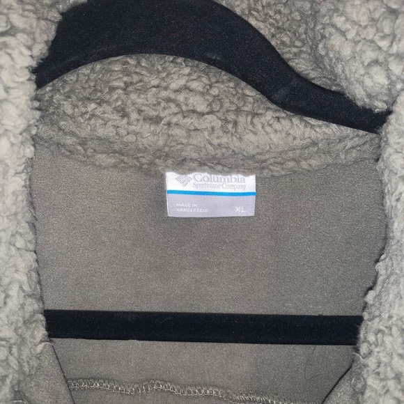 Columbia Fleece Vest. Size XL. Olive Green. - Picture 4 of 4